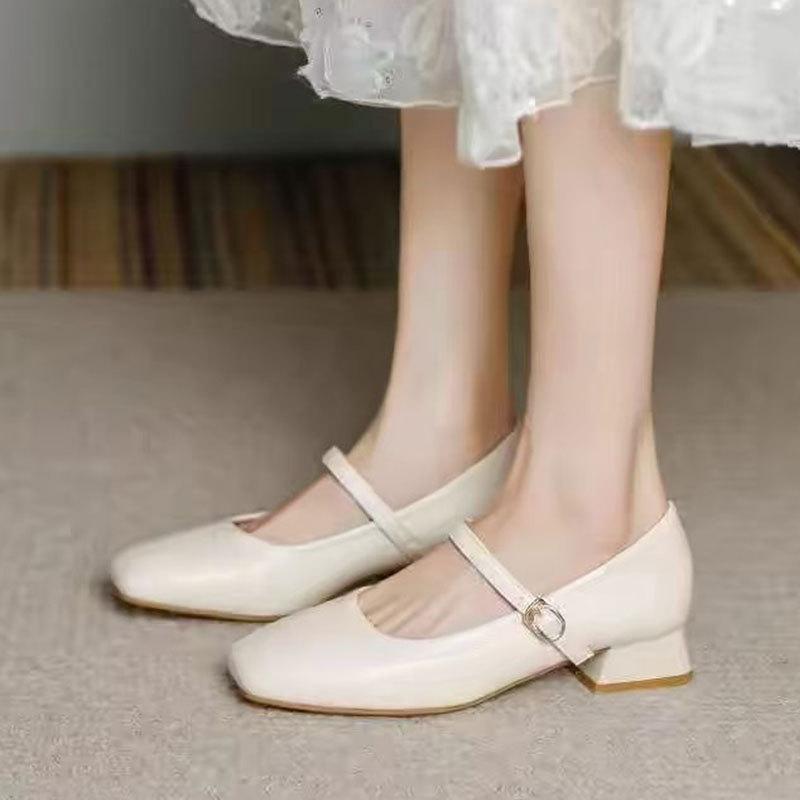 Темпераментные туфли на высоком каблуке, квадратный носок, толстый каблук, туфли-лодочки с открытым подъемом, весна 2025, новинка, французские ретро туфли Мэри Джейн для женщин