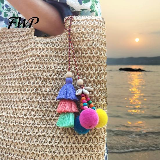 Tote Bag Decoration Tassel Pendant Retro Ethnic Style Straw Canvas Natural Shell Decor Colorful Fur Ball Keychain Handbag Accessory Handmade Beaded