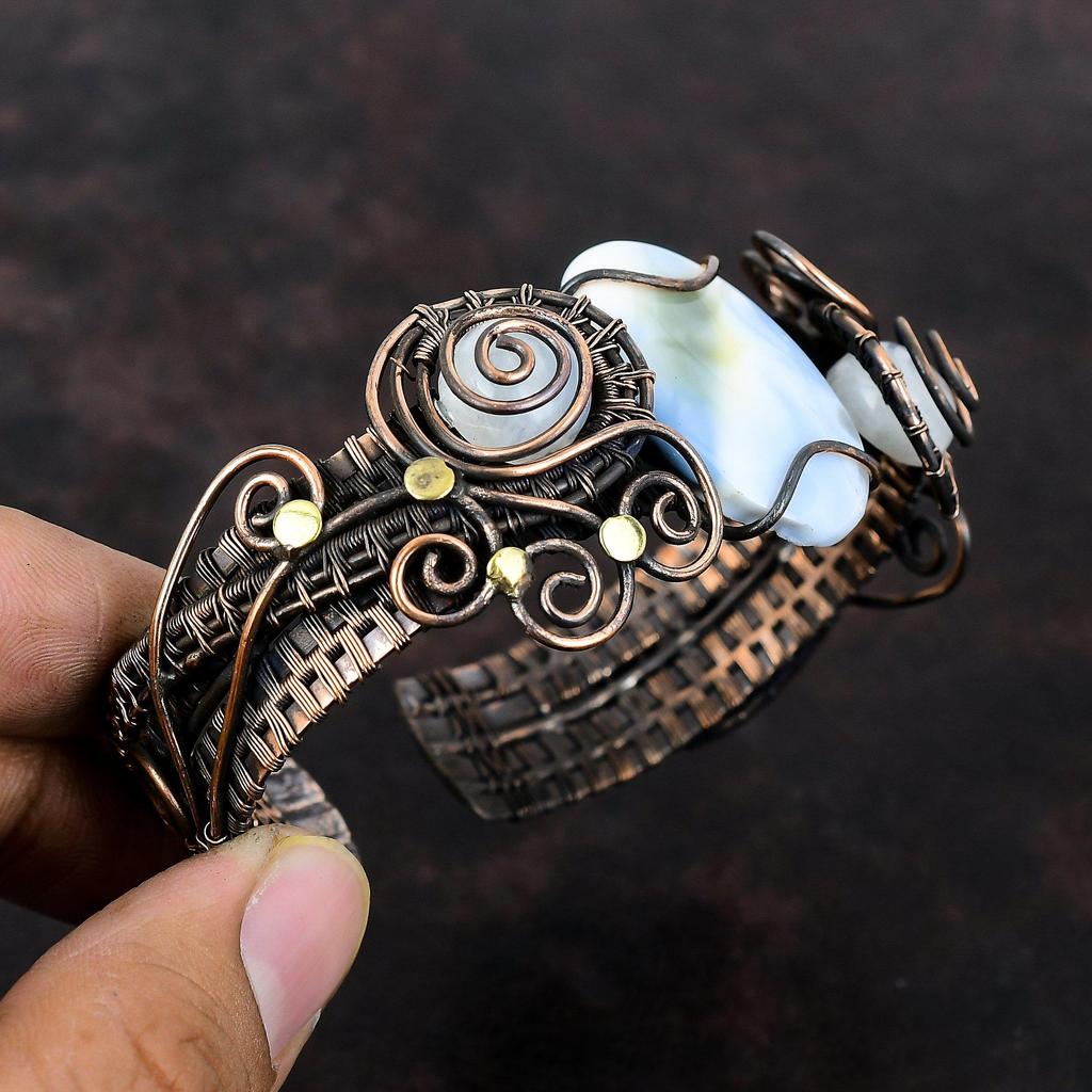 Owyhee Браслет-манжета с синим опалом Радужный браслет из лунного камня Медная проволока Браслет-манжета Регулируемый браслет ручной работы Драгоценный камень Медные украшения