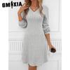 Осенне-зимнее однотонное женское трикотажное платье с V-образным вырезом и длинными рукавами в полоску свободного покроя