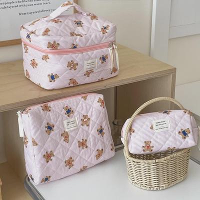 Косметичка Cross-Border Pink Striped Bear – Милая стеганая переносная косметичка для студентов