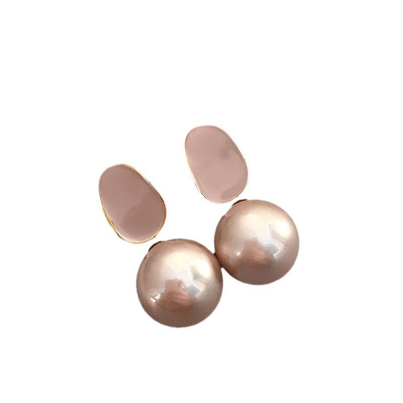 Real gold electroplated silver needle oval pearl earrings winter retro versatile stud earrings fashion high-end earrings women