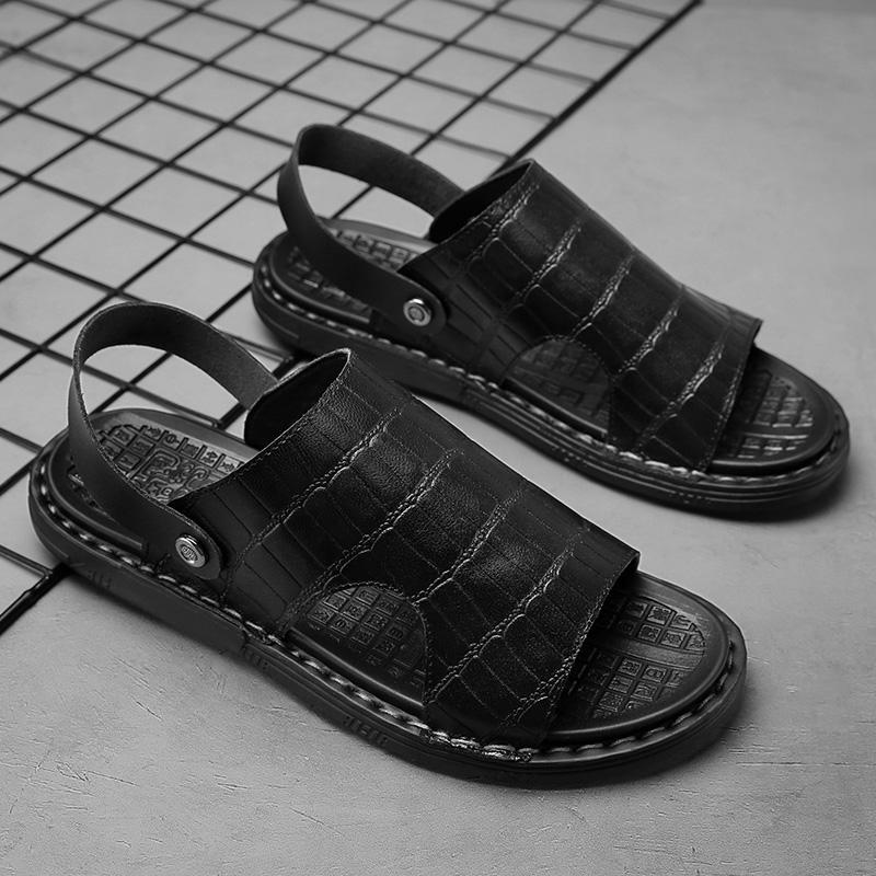 2024 Summer New Genuine Leather Men Slipper Sandals Ultra Lightweight Comfortable Simple Massage Slide Shoes Black Comfort Sole