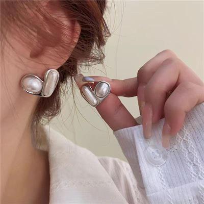 Серебряные серьги-сердечки с французским ретро-жемчугом — элегантные, роскошные и универсальные