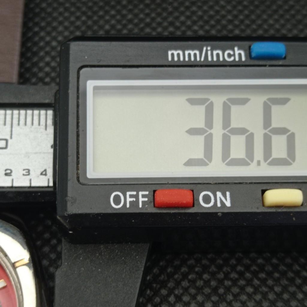 Б/У винтажные часы SEIKO 5 AUTOMATIC 7009A JAPAN MENS DAY/DATE RED 601-a313483-6 lot601-a313483