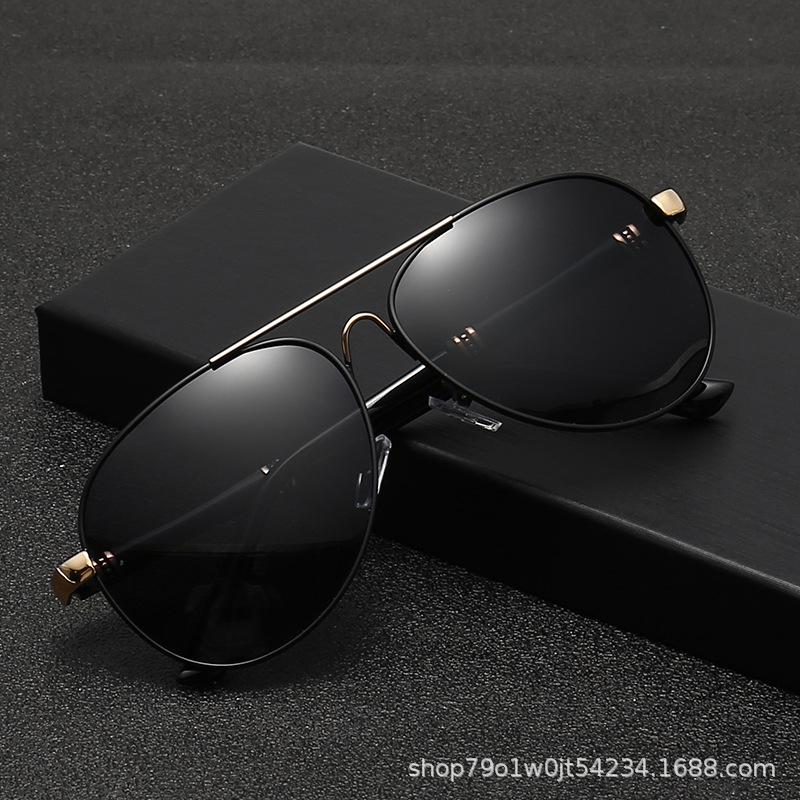 Photosensitive Color-Changing Sunglasses Day And Night Men'S Metal Polarized Sunglasses Black Summer Sunshade Glasses