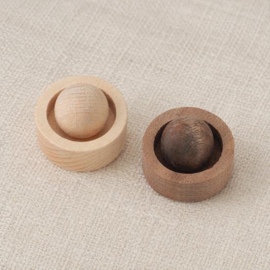 Wood Essential Oil Diffuser, Mini Sphere Shaped Wooden Aromatherapy Diffuser, Small Round Oil Diffuser for Home Office Car Interior Yoga Rooms