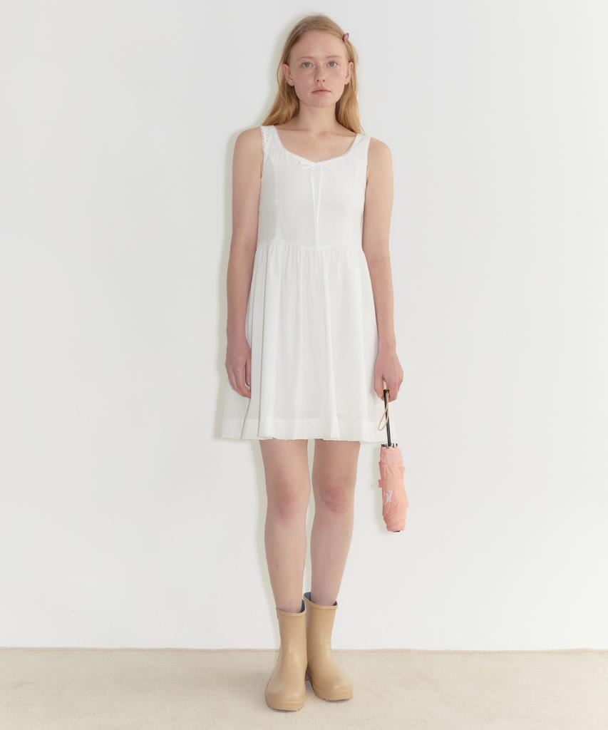 Sinun Round Shirring Sleeveless Dress (Cream)