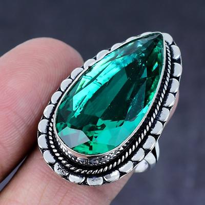Кольцо из серебра 925 пробы с зеленым турмалином, размер 9, O6v04