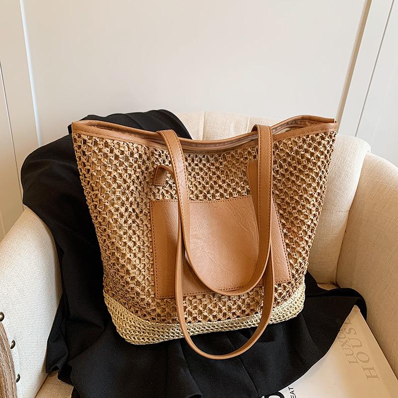 Summer Straw Woven Bag for Women New Large Capacity Woven Shoulder Bag Seaside Vacation Beach Commuter Tote Bag