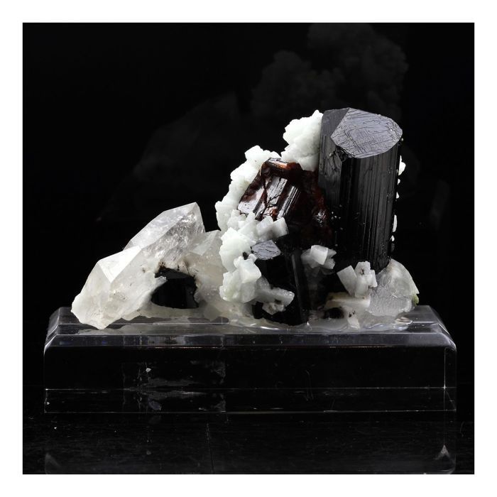 Pierres et Minéraux. Grenat, Tourmaline, Albite, Quartz.. 1381.0 ct. Gilgit-Baltistan, Pakistan.