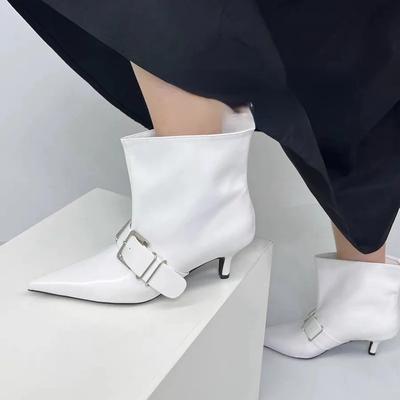 Женские туфли на тонком каблуке, осенние новинки, с острым носком, ремешком с пряжкой, рукавом, нескользящие, износостойкие, удобные короткие ботинки