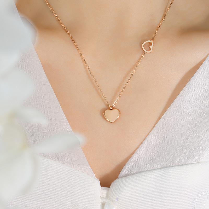Blogger Jewelry Миниатюрное двойное персиковое сердечко Love ожерелье, титановая сталь с покрытием 18-каратное золото ключичная цепочка P221