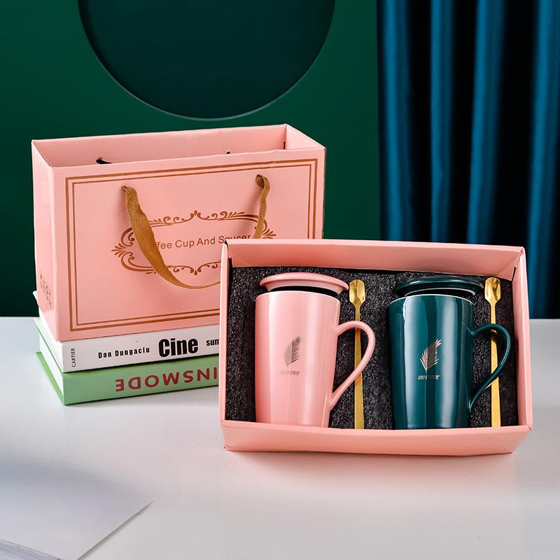 Набор чашек на День святого Валентина по-китайски Керамическая кружка Золотые украшения Мероприятие Подарок на открытие чашки Изысканный