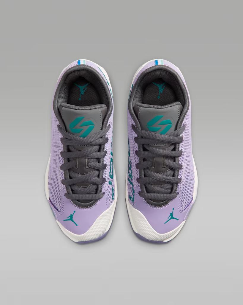 IH0573-501 IH0573-501 Nike GS Luka 77 Городская сирень/Серый железный