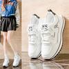 Инс корейская версия новых кроссовок для женщин 2025 весна студенческие беговые спортивные на толстой подошве увеличивающие рост повседневные туфли для женщин
