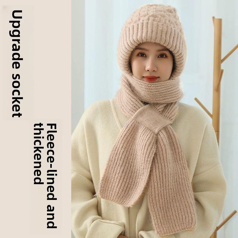 Handwoven Wool Squirrel Hat-Scarf Combo: Stylish, Warm, Outdoor Essential for Autumn & Winter