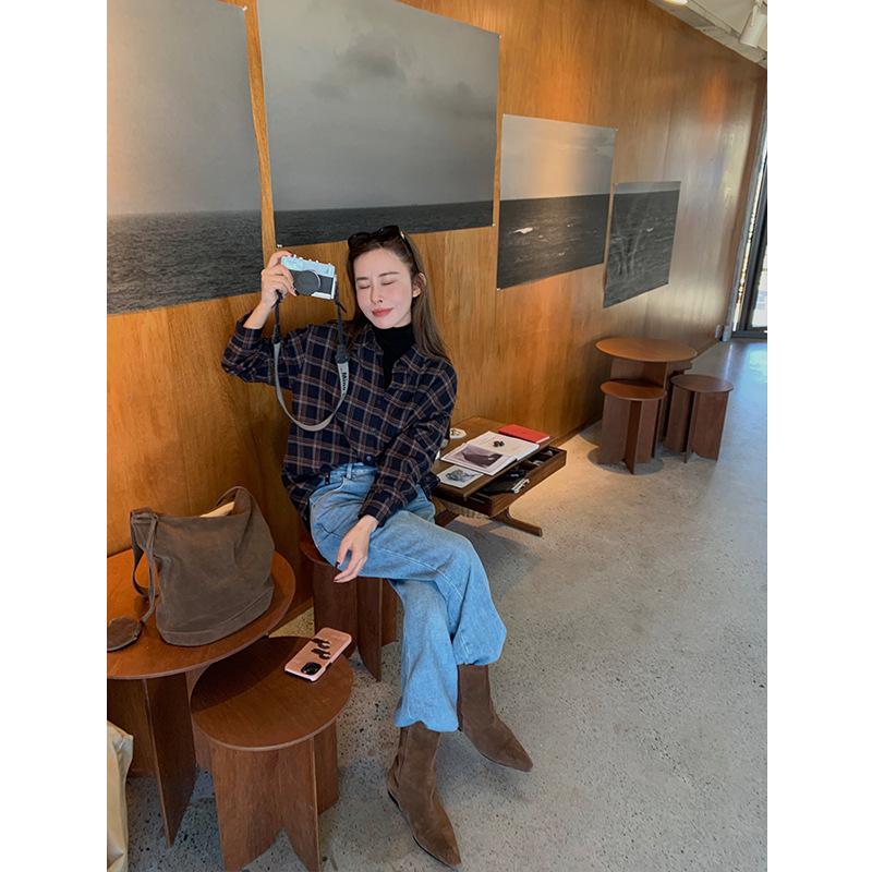 Версия из овчины, большой обхват голенища, замшевый заостренный носок, полусапоги на низком толстом каблуке, плоская подошва, ретро модные короткие ботинки Мартин