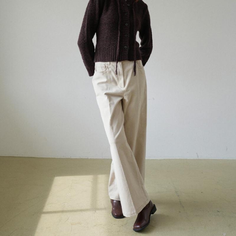 On On Wide Corduroy Pants New4wla17