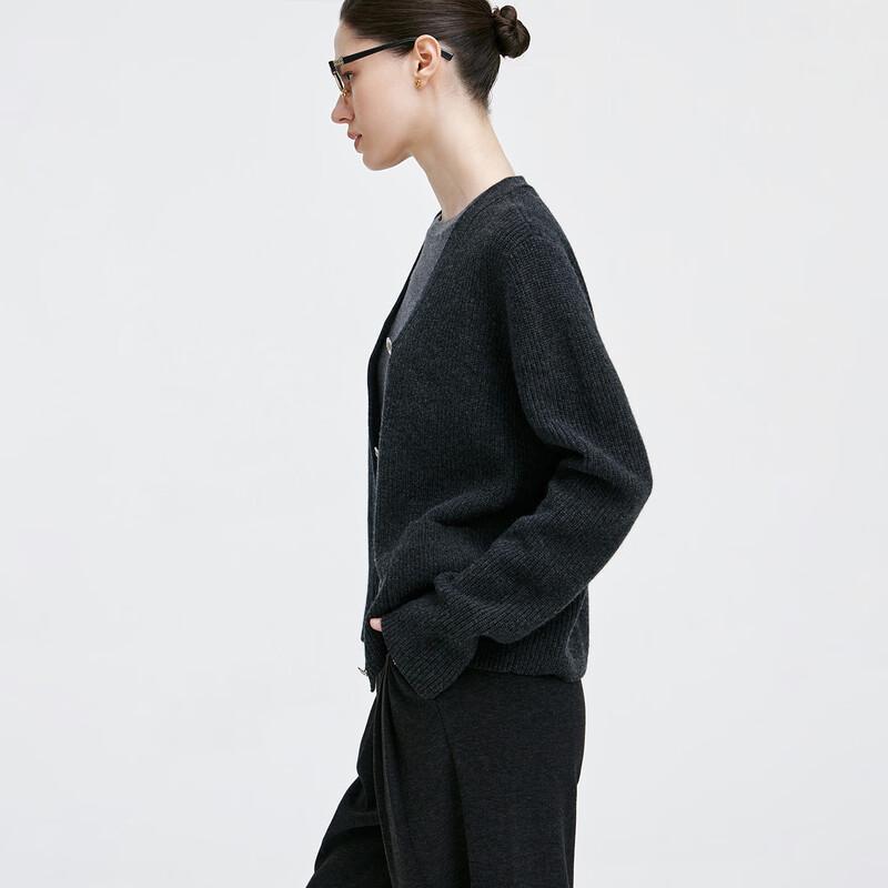 GIOVANNI VALENTINO Women's Autumn/Winter 100% Wool V-Neck Knit Cardigan