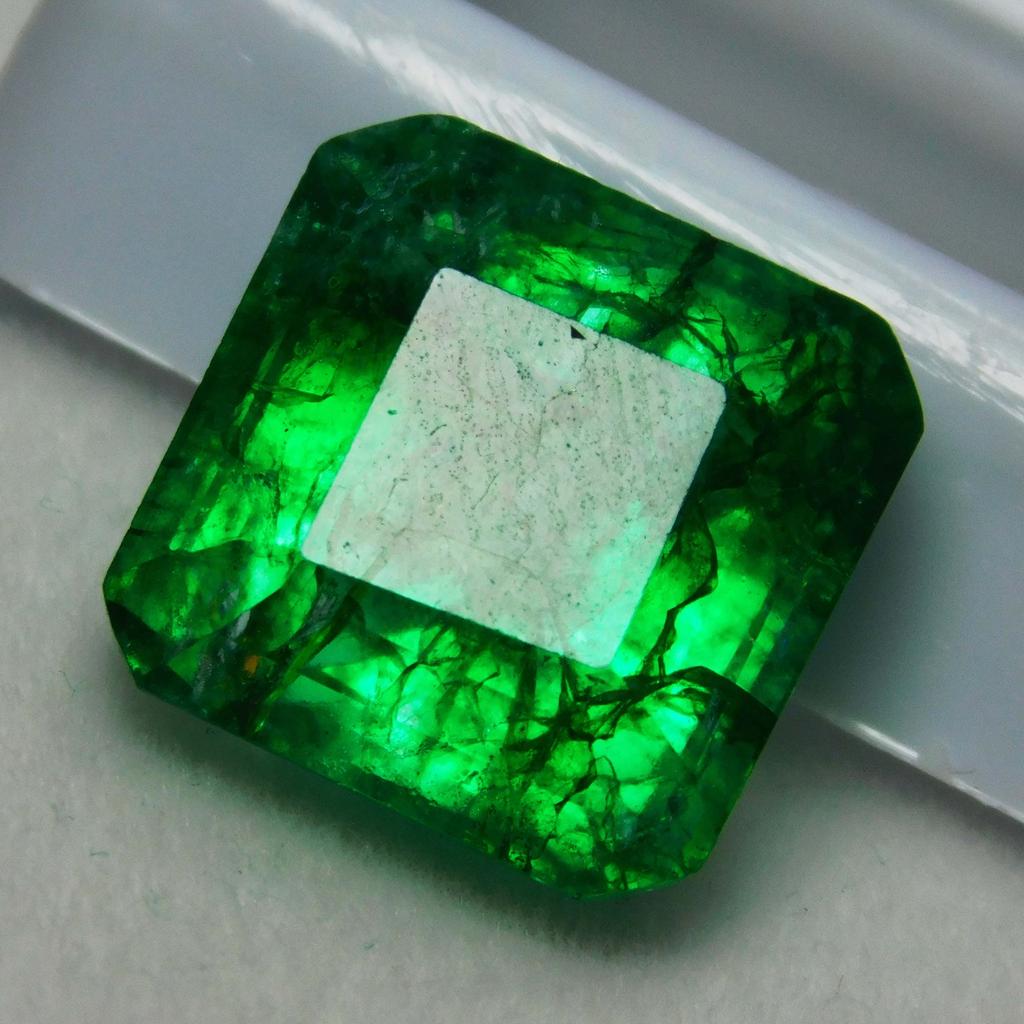 9 Ct Natural Green Emerald Emerald Cut CERTIFIED Loose Gemstone Colombian Gem A-3897c