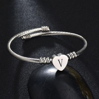 Серебряный браслет с инициалами в форме сердца, гравированные буквы AZ, браслеты-манжеты из титановой стали, ювелирные изделия в подарок на день рождения для женщин