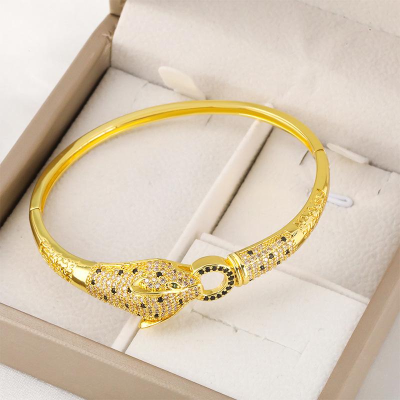 European and American Fashion Trend Retro Hip-hop Jewelry Cool Micro-paved Zircon Leopard Bracelet for Women