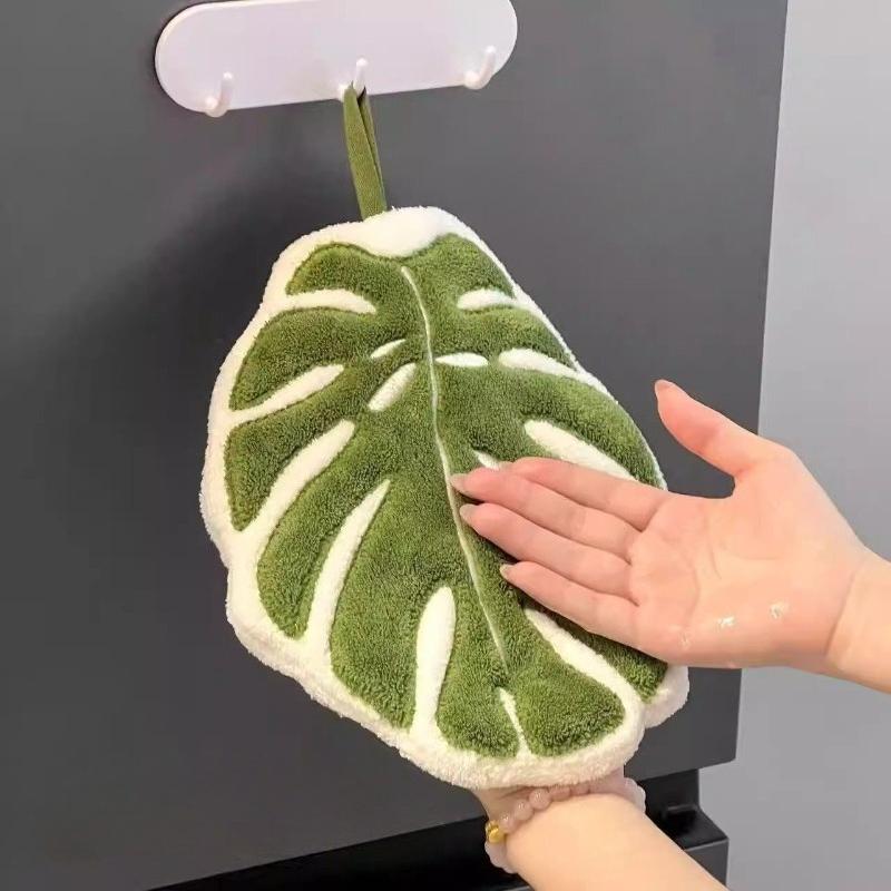Creative Leaf Hand Towel Absorbent Wall Hanging Kitchen Soft Towel Bathroom Accessories Handkerchief Towel Home Wash Hand Towels