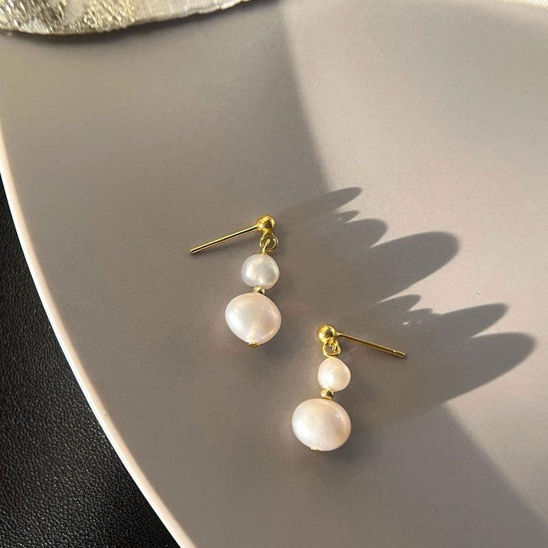 Irregular Pearl Earrings French Retro Hong Kong Style Elegant Earrings Simple and Generous New Style for Women