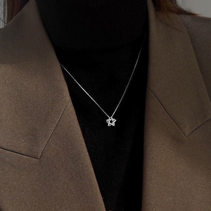 Звездное ожерелье Модное циркониевое ожерелье для женщин Изысканный ювелирный подарок