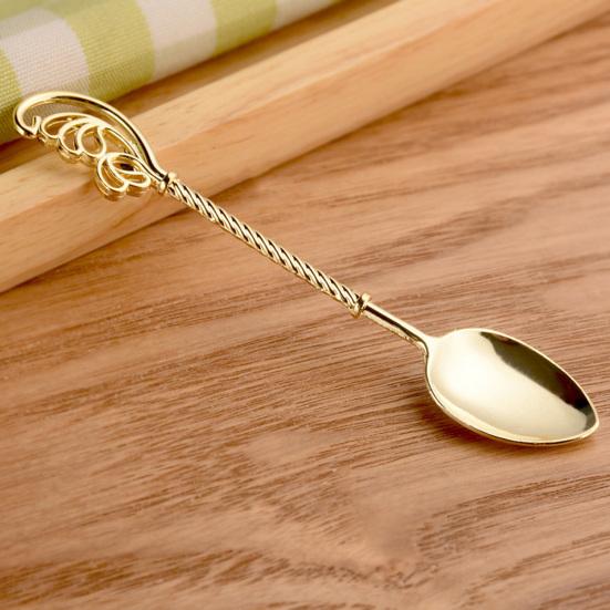 Кофейная ложка с заостренным наконечником и длинной ручкой, ретро-резьба, пищевая многоцелевая посуда, цинковый сплав, столовая ложка для смешивания и размешивания, десертная чайная ложка, кухонный инструмент
