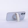 Магнитный держатель для телефона MagSafe с ремешком на запястье и кольцом для настольного использования.