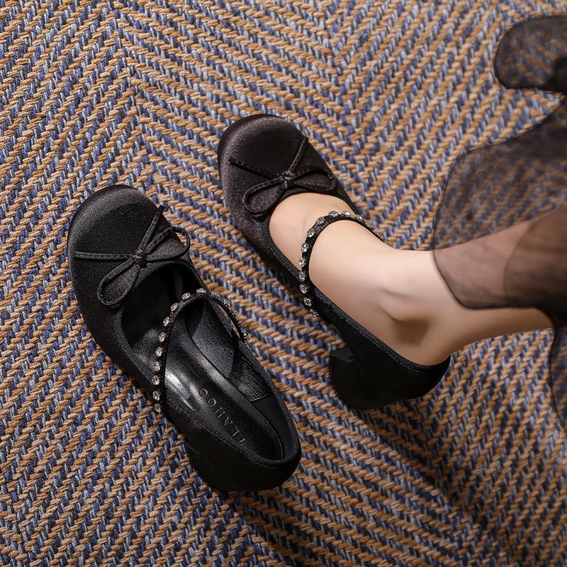 Милые туфли-лодочки на высоком каблуке с бантиком и стразами, женские туфли на ремешке, с круглым носком, туфли Мэри Джейн