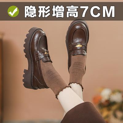 Внутренняя высота увеличивается на 7 см, новые мокасины из конской кожи золотого цвета на толстой подошве с одним ремешком, маленькие кожаные туфли