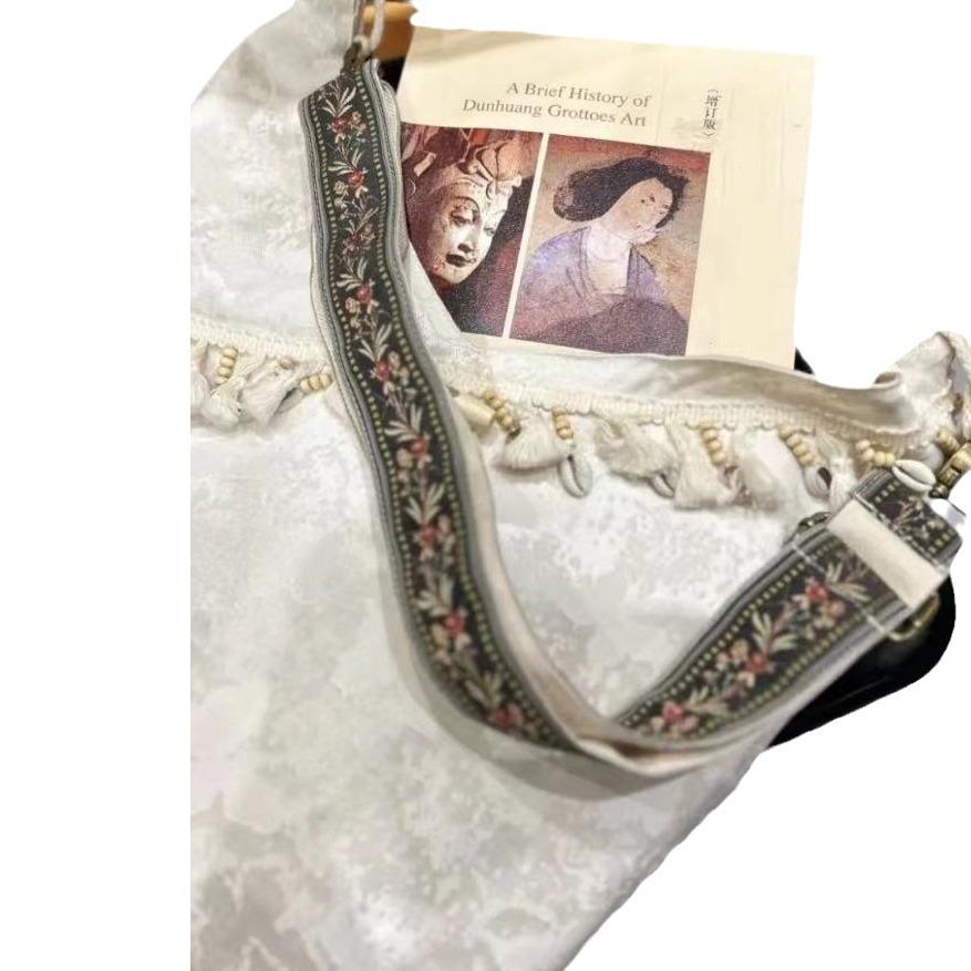 Ретро Литературный и Художественный Национальный Стиль Сумка Новая Китайская Сумка с Кисточкой Суицзы Женская Сумка На Плечо Нишевая Сумка Мессенджер