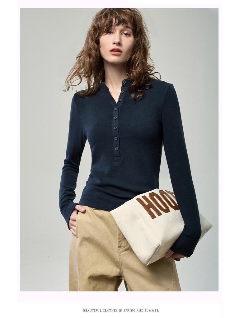 Женский топ хенли с длинным рукавом на осень 2025 года - Приталенный трикотаж с деталями на пуговицах