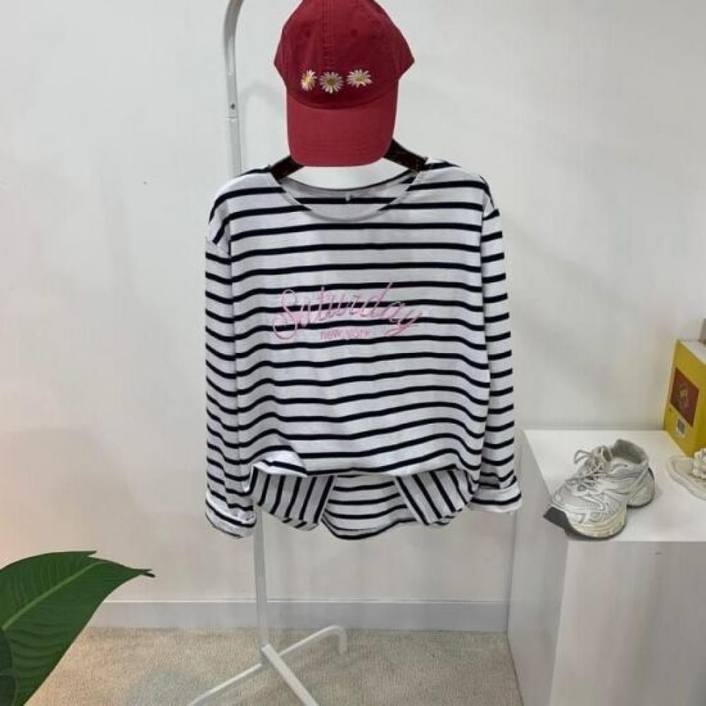 C S In The Room Women S Yoru Embroidered leTTerIng STripe Long Sleeve T ShirT 3