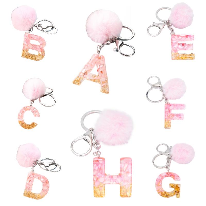 Модный брелок с плюшевым шариком и английскими буквами Креативный автомобильный аксессуар