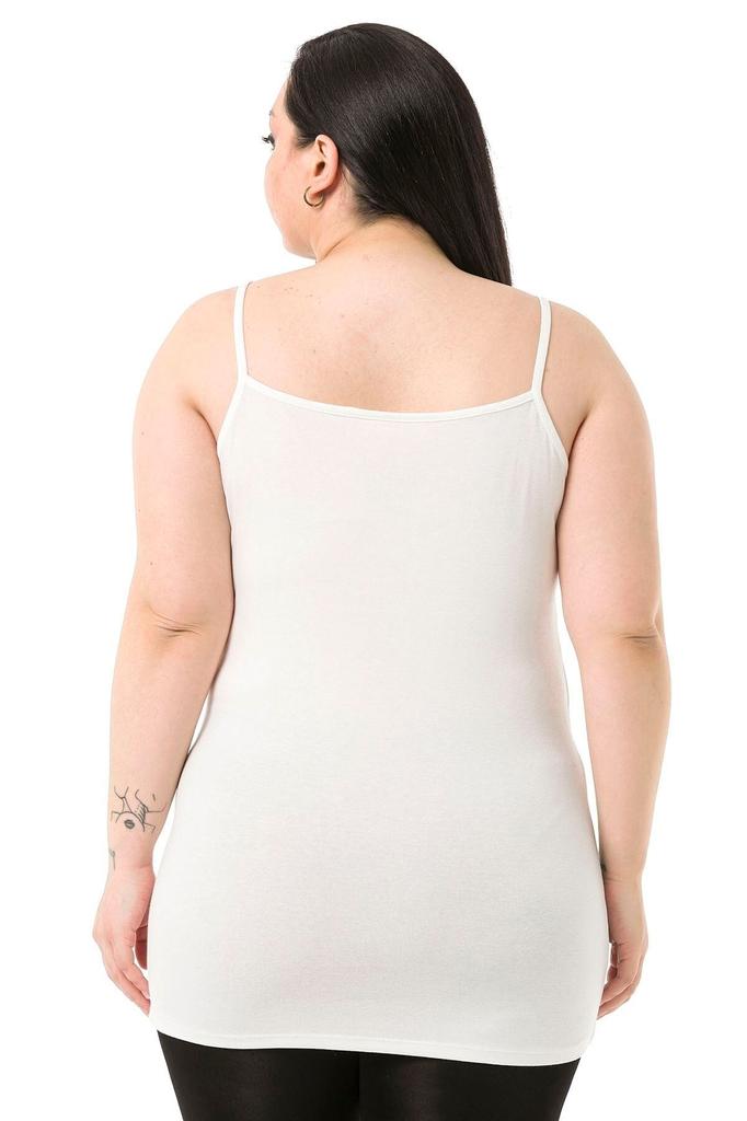 Женская блузка большого размера. Боди большого размера из вискозы цвета экрю с веревочными бретелями.