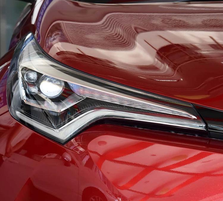 Светодиодная фара в сборе для Toyota CHR/IZOA 18-20 с динамическими указателями поворота