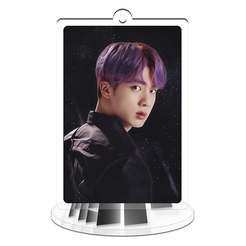 Брелок-подставка в темном стиле BTS, Брелок с фотопортретом Bangtan Boys и подставкой, Настольный декор K-pop айдола для фанатов ARMY