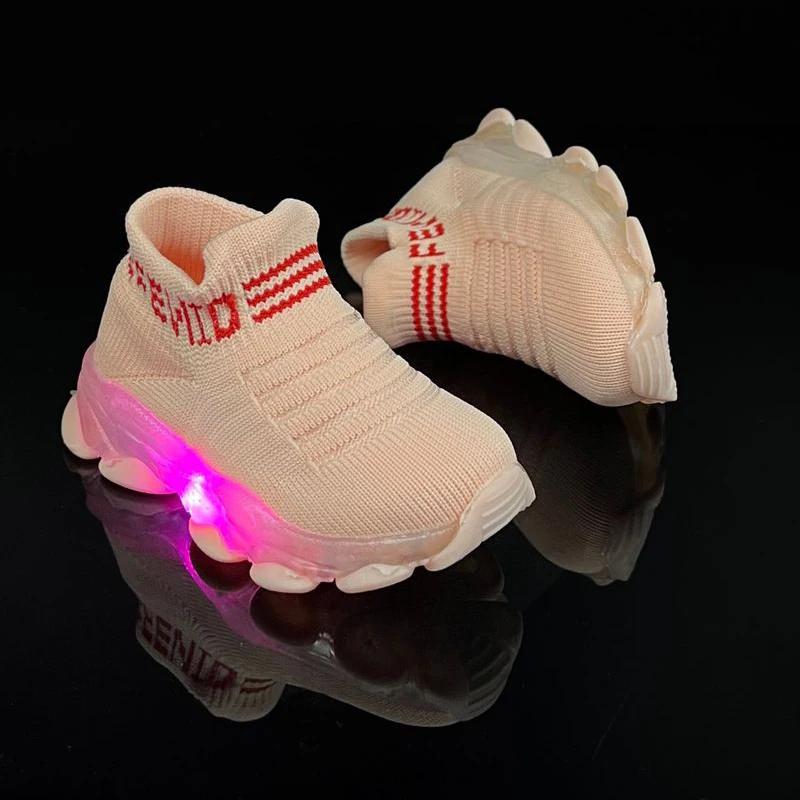 Boys and girls' flying woven sports socks and shoes with LED lights, summer new breathable and elastic children's shoes