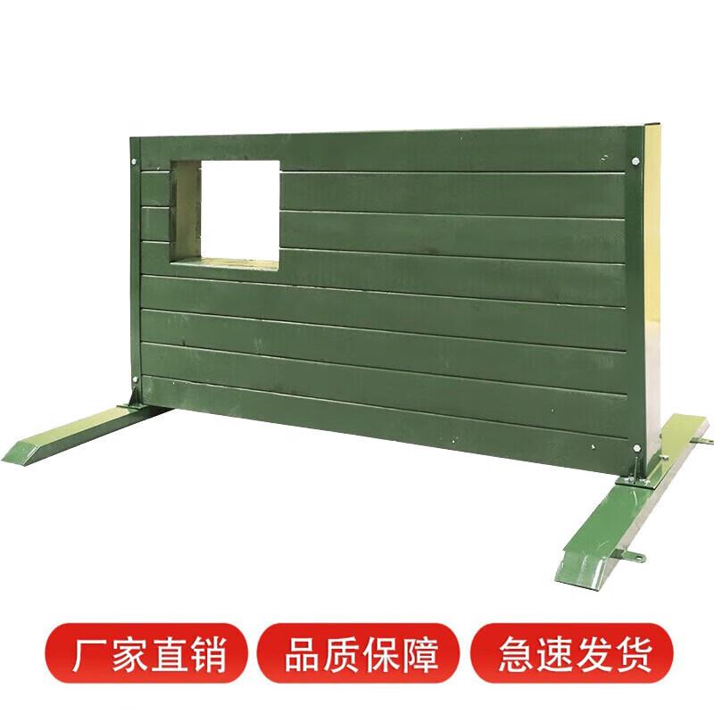 Низкая стена для полосы препятствий на открытом воздухе