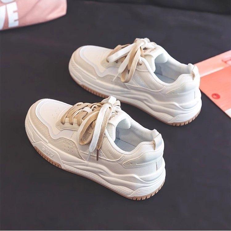 Маленькие белые туфли женские туфли 2024 весна и осень новые розовые туфли с клубничным медведем летние универсальные повседневные туфли на платформе спортивные туфли для серфинга