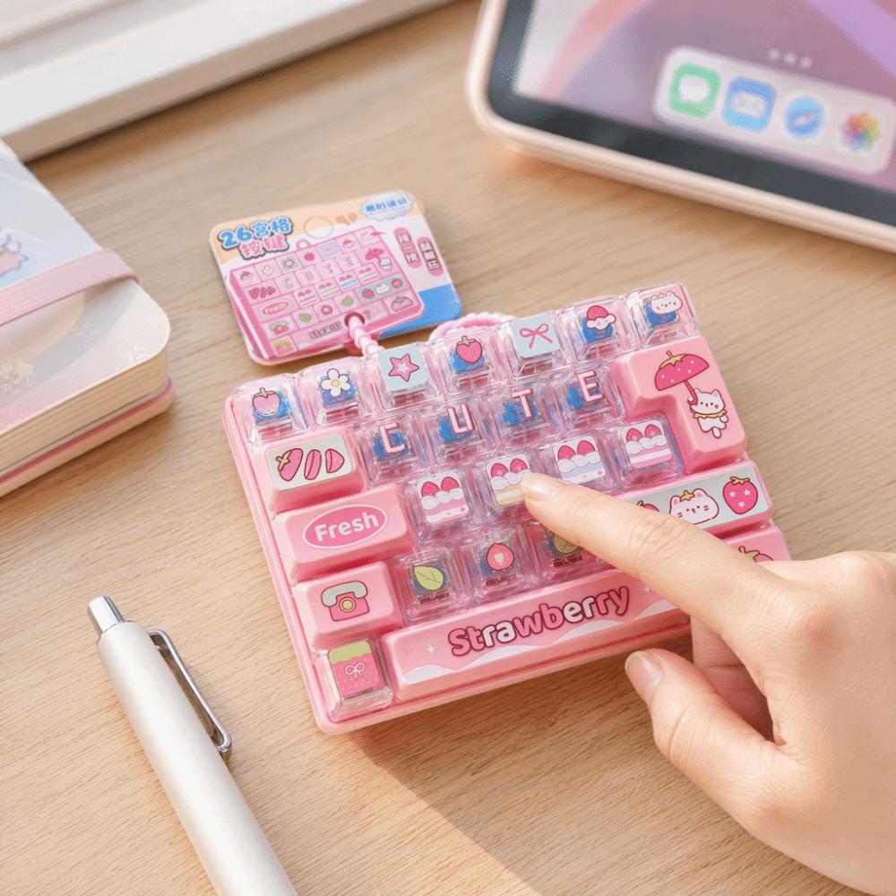 Transparent Dual-Tone Mini Keyboard Pendant 26-Key Keyboard Keychain Desktop Decoration