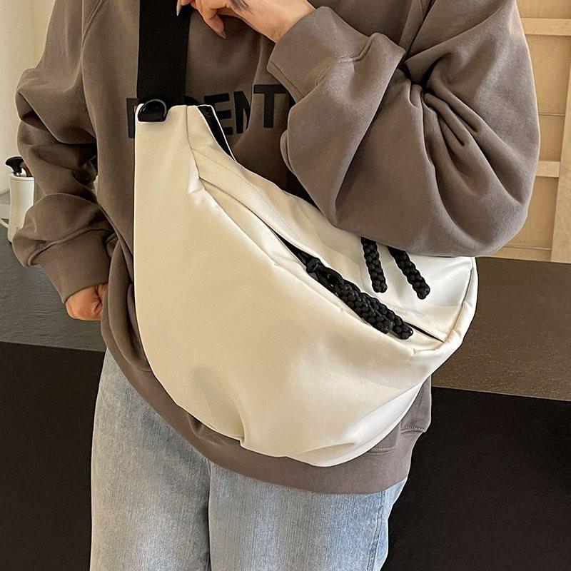 Trendy Gender-neutral Dumpling Bag For Women Stylish Casual Shoulder Bag In Soft Fabric