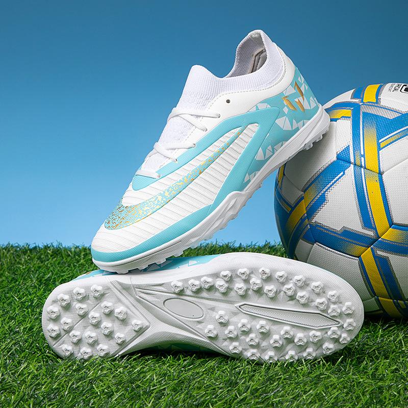 New low-top football shoes, youth men's and women's spikes, training matches, breathable, wear-resistant, shock-absorbing racing sports