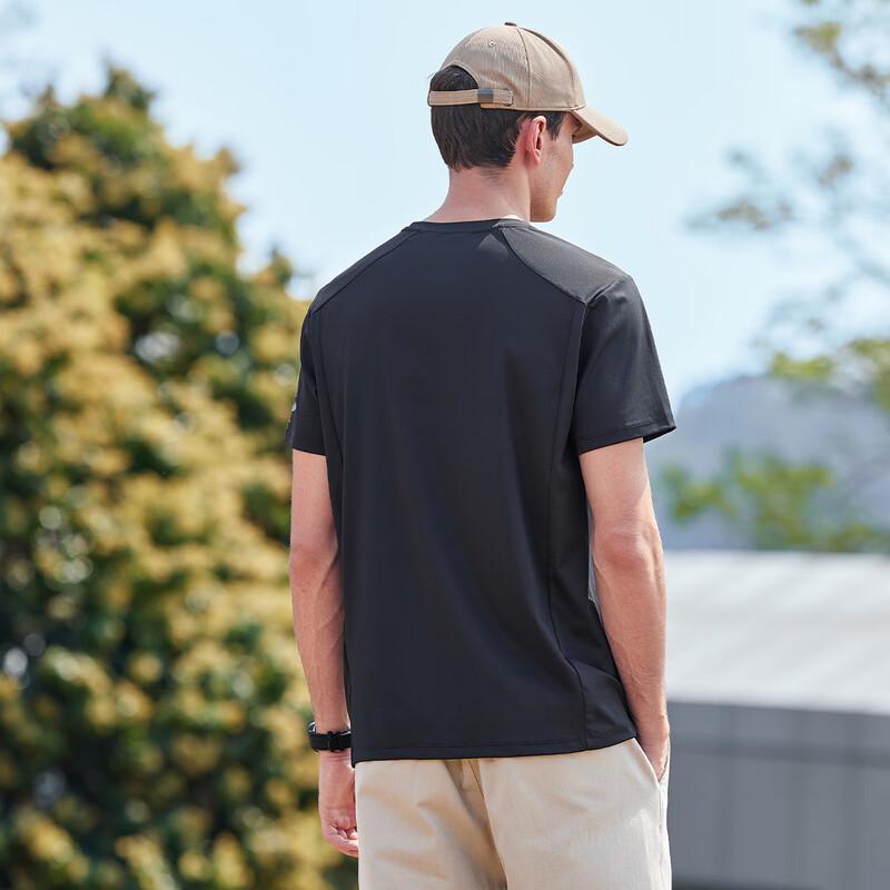 JEEP Men's Quick-Dry Loose Fit Short Sleeve T-Shirt
