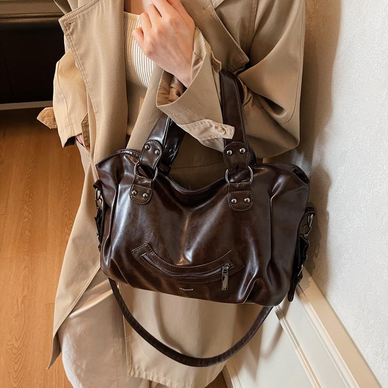Премиальная ретро сумка большой вместимости 2025 новая женская сумка через плечо для поездок на работу, портативная сумка-тоут для коротких поездок