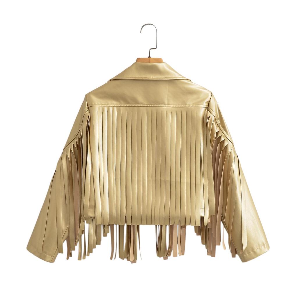 Женская уличная мода осень 2023 кожаная куртка с кисточками